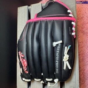 Rawlings Black with fast pitch softball glove and pink andWhite